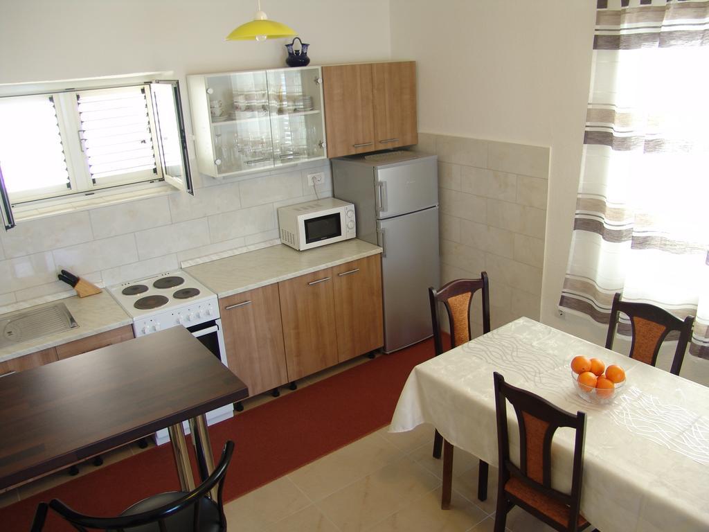 Apartment Davor Gradac  Bilik gambar